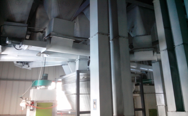 飼料成套機械設備多少錢?加強其潤滑管理是非常重要的