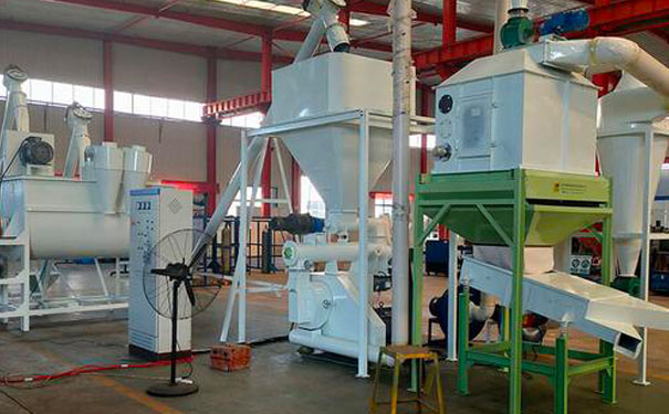 雞飼料生產(chǎn)線多少錢?其加工過度又會(huì)造成哪些影響?